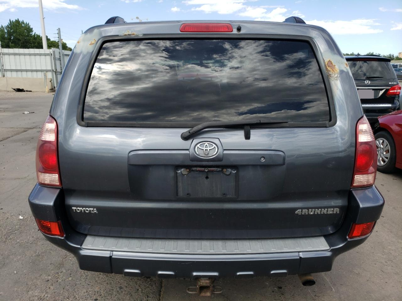 JTEBU14R058040658 2005 Toyota 4Runner Sr5