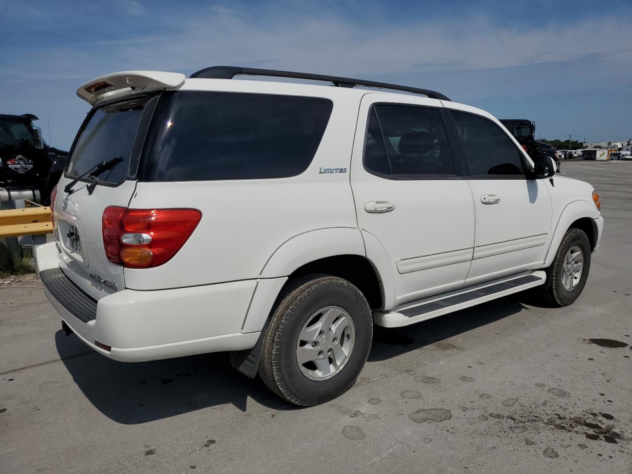 2002 Toyota Sequoia Limited VIN: 5TDBT48A12S107224 Lot: 66374054