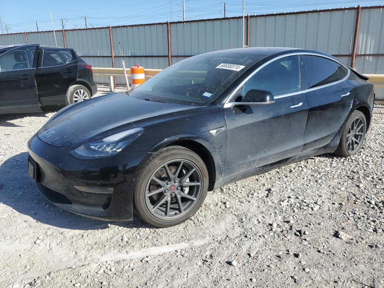 5YJ3E1EA7KF410241 2019 TESLA MODEL 3 - Image 1