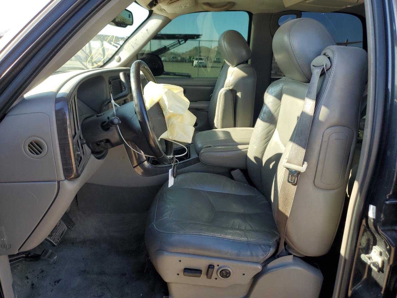 2004 GMC Yukon - Image 7