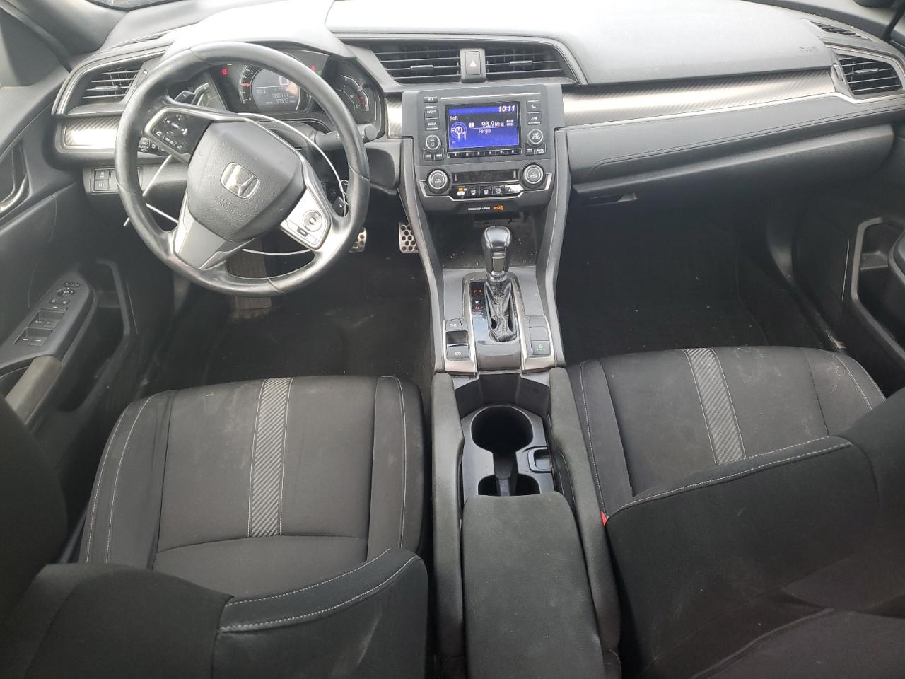 SHHFK7H4XJU415560 2018 Honda Civic Sport