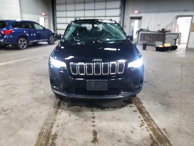 2020 Jeep Cherokee Latitude VIN: 1C4PJMCB2LD585368 Lot: 68617634