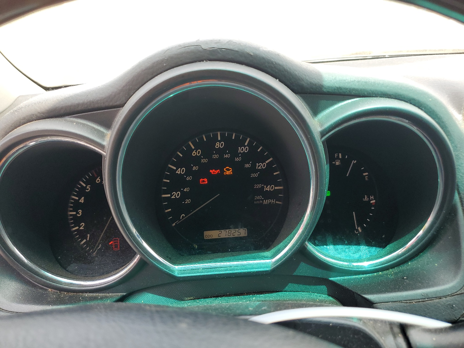 JTJHA31U640035647 2004 Lexus Rx 330