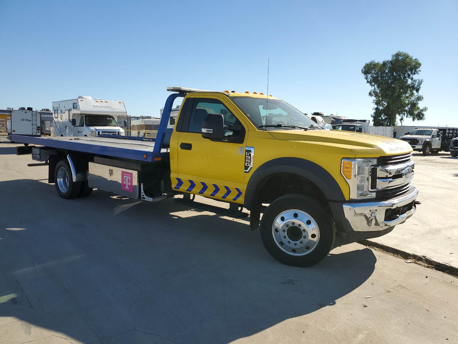 1FDUF5GT7HEC49256 2017 Ford F550 Super Duty