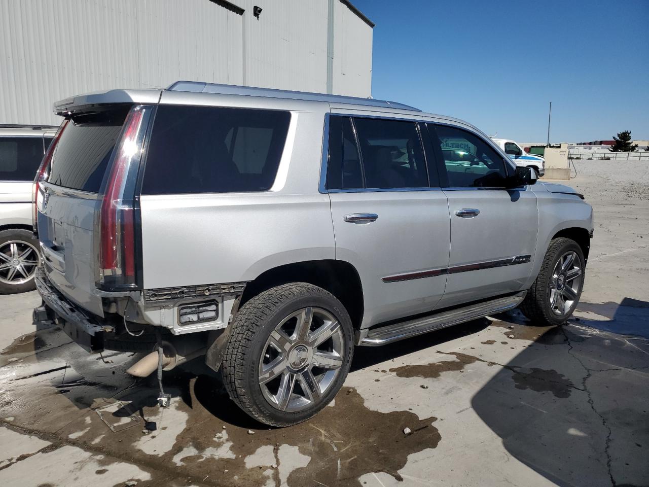 2015 Cadillac Escalade - Image 3