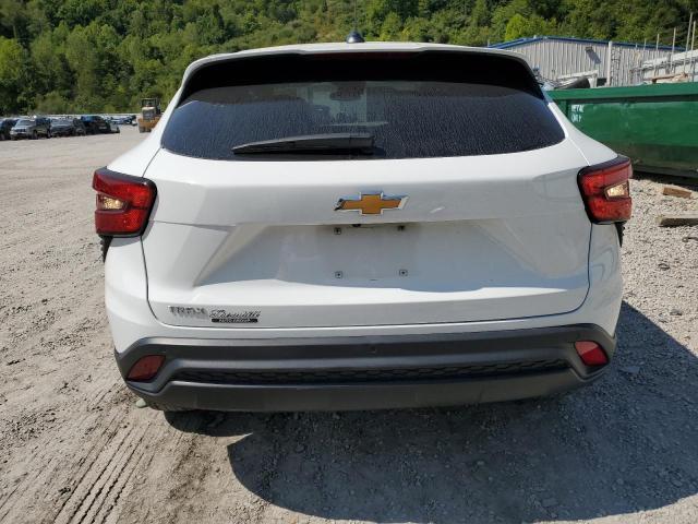  CHEVROLET TRAX 2024 Biały