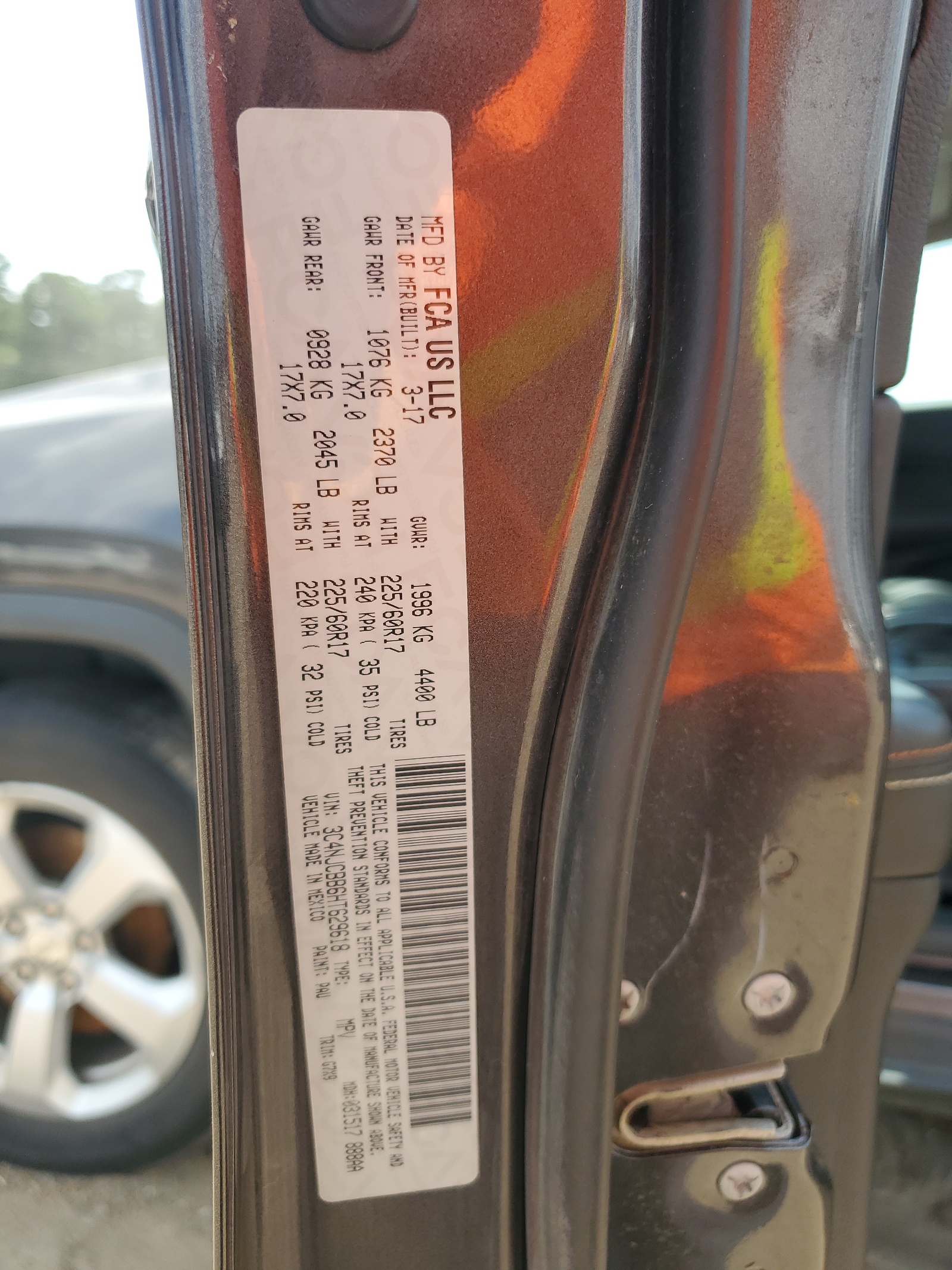 3C4NJCBB6HT629618 2017 Jeep Compass Latitude