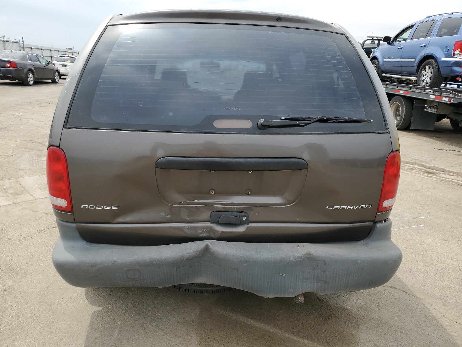 2B4GP25R4WR774048 1998 Dodge Caravan