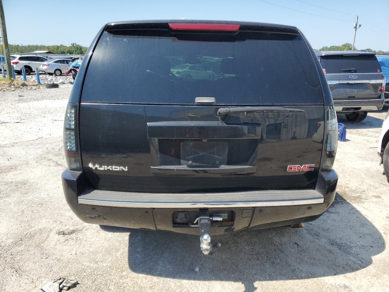 1GKFK63817J405110 2007 GMC Yukon Denali