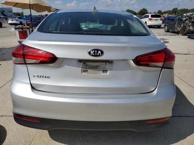  KIA FORTE 2018 Srebrny