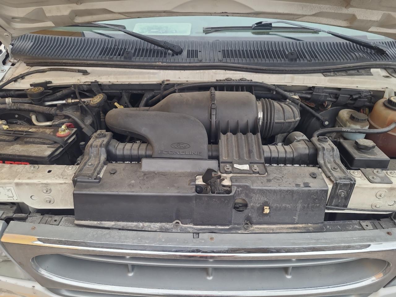 2002 Ford Econoline E350 Super Duty Cutaway Van VIN: 1FDWE35L82HA93723 Lot: 65829104