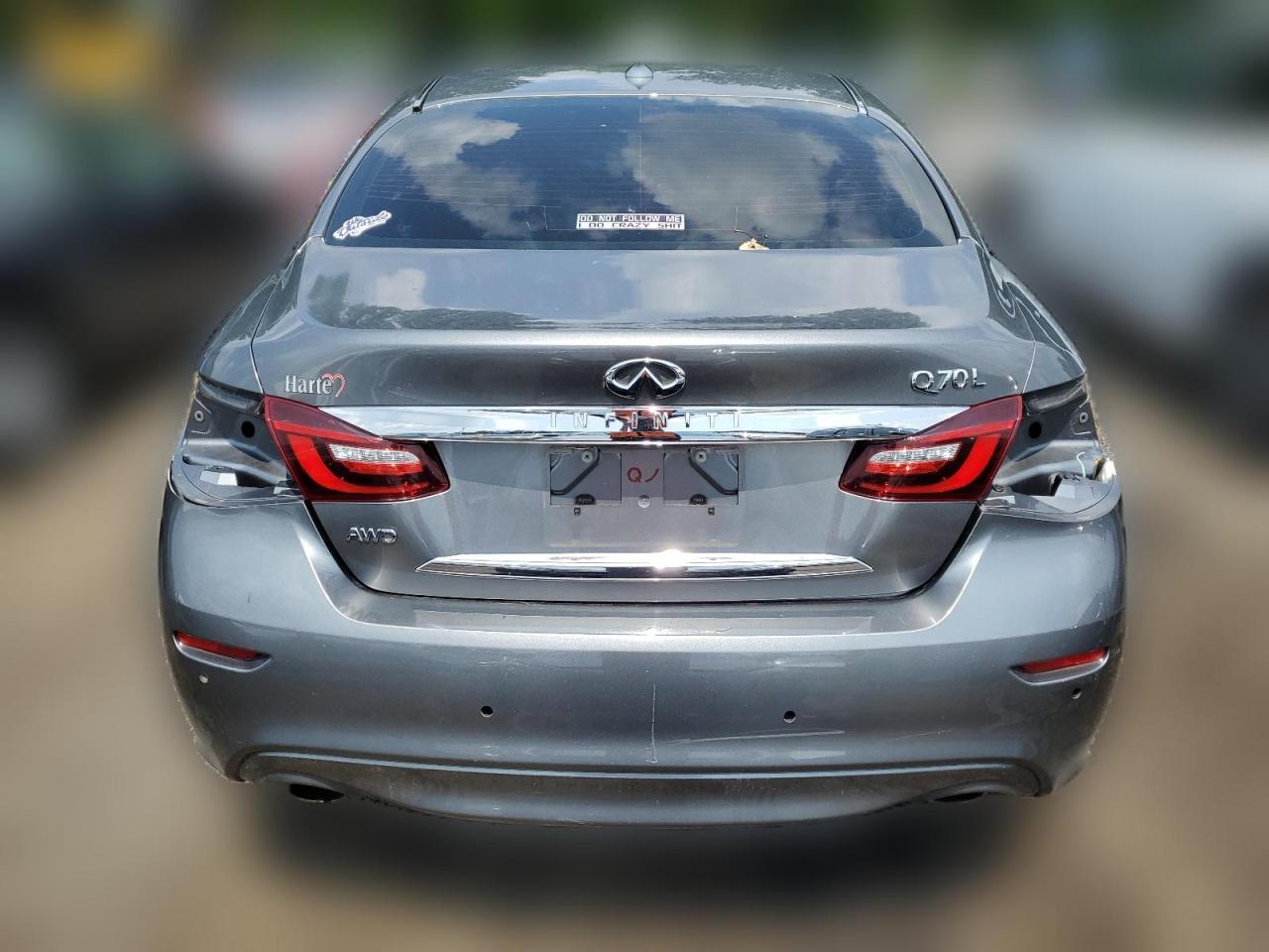 2016 Infiniti Q70 - Image 6