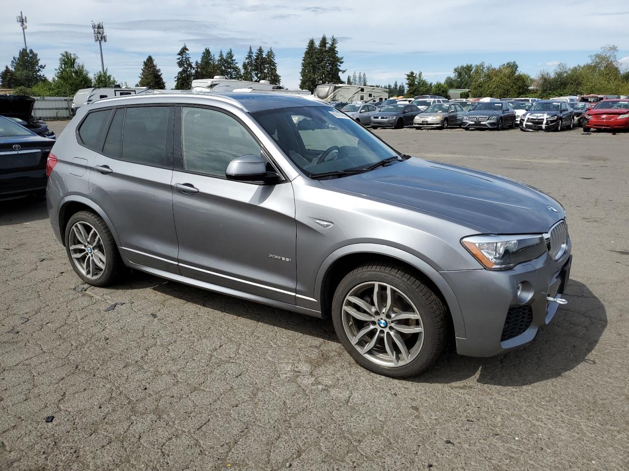 VIN 5UXWX9C59H0T15827 2017 BMW X3 no.4