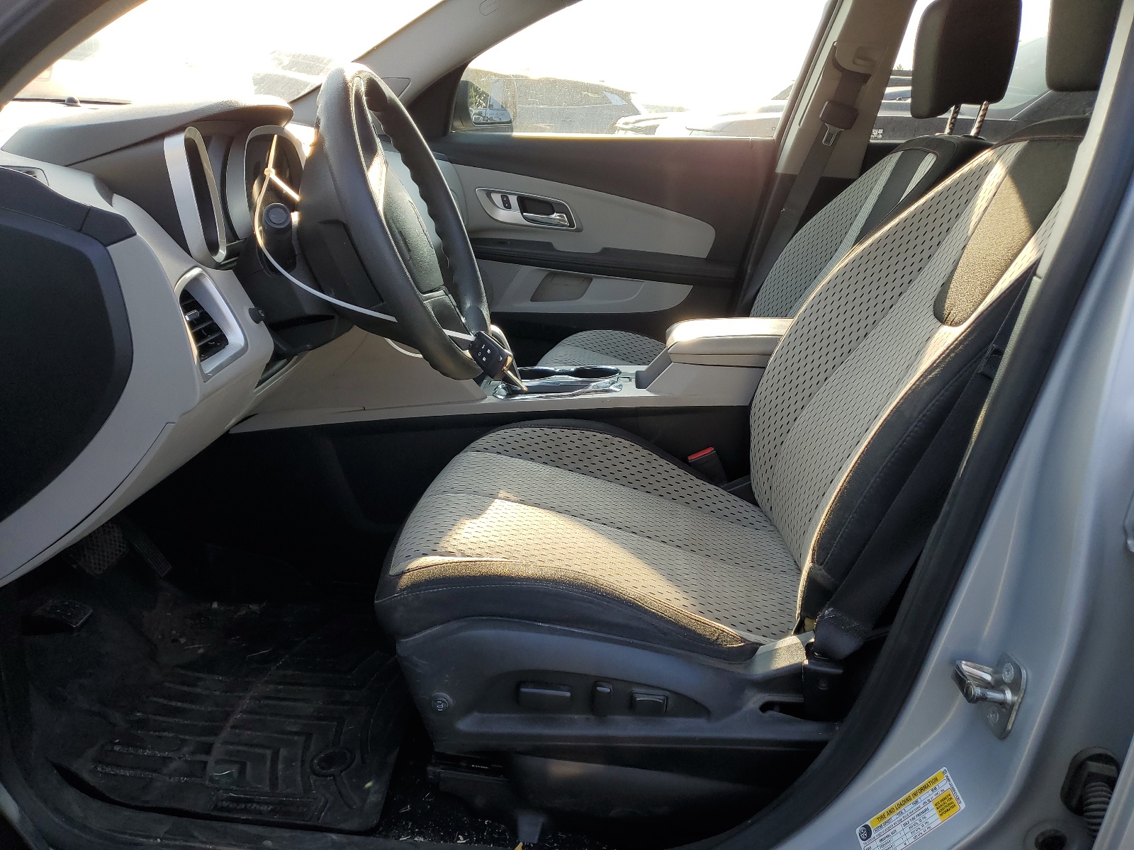 2GNFLEEK0F6143028 2015 Chevrolet Equinox Ls