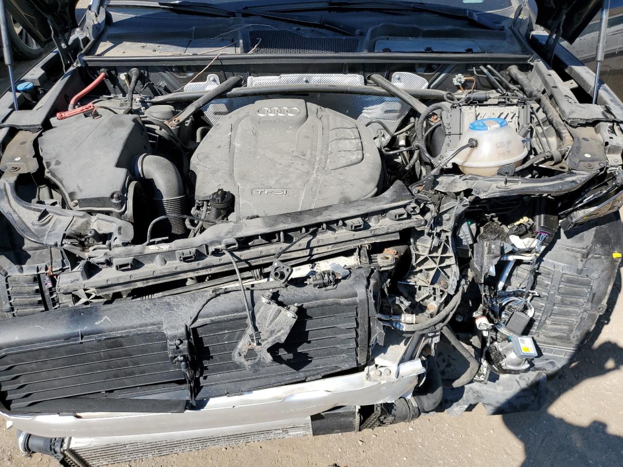 2018 Audi Q5 Premium VIN: WA1ANAFY3J2002477 Lot: 60904575