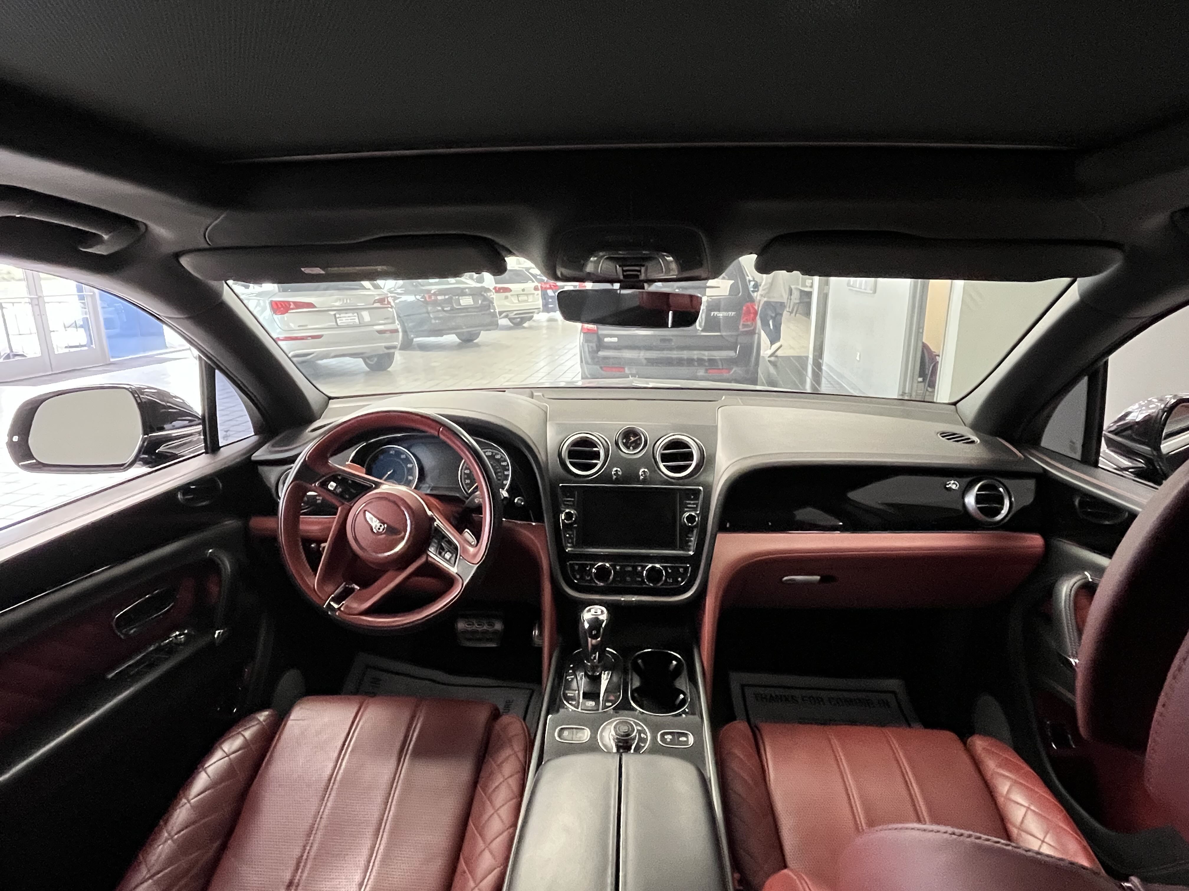 2017 Bentley Bentayga vin: SJAAC2ZV3HC012533