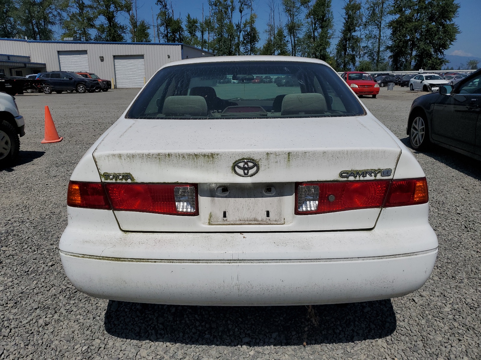 JT2BG22K8Y0448523 2000 Toyota Camry Ce