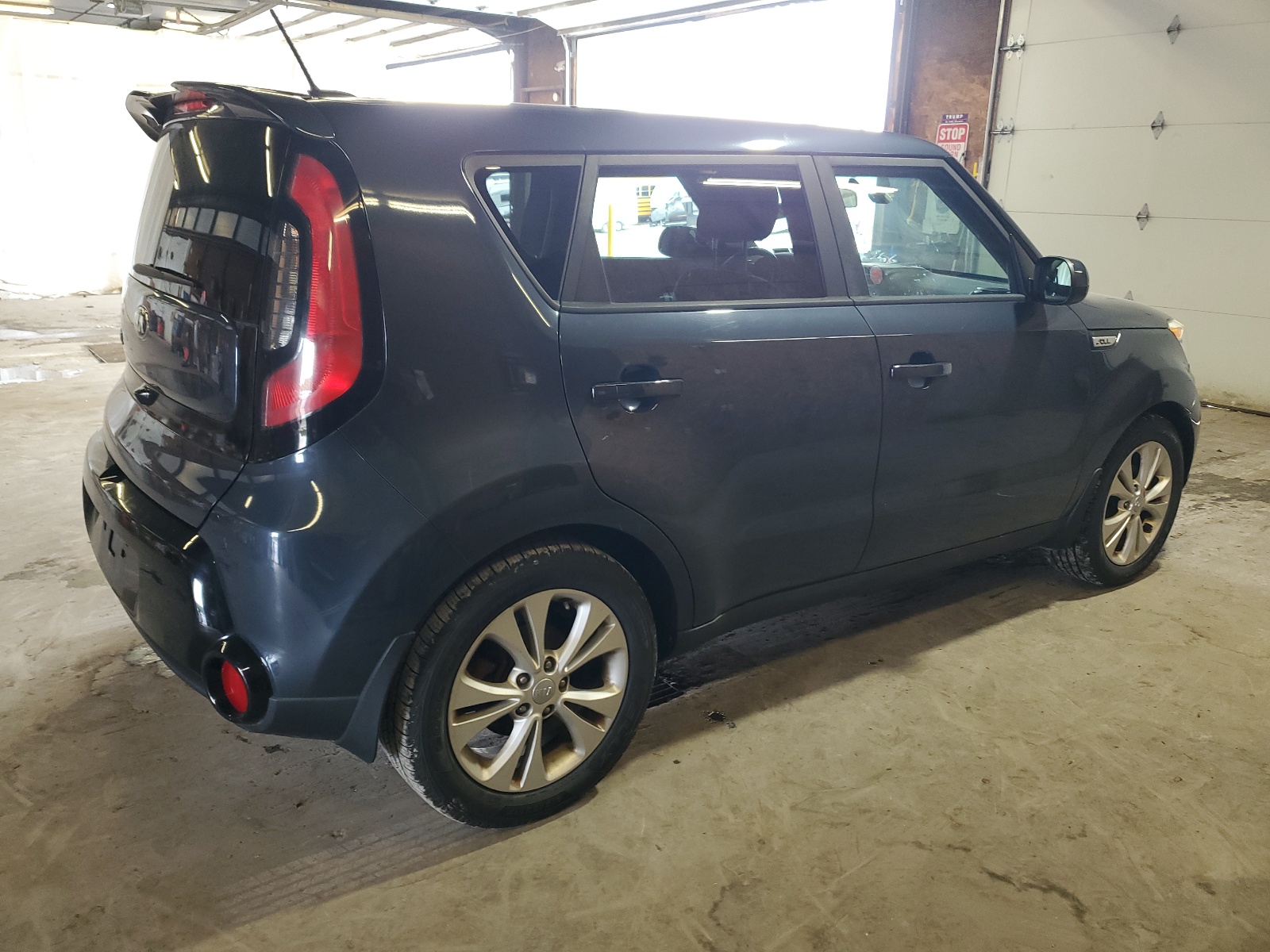 2016 Kia Soul + vin: KNDJP3A59G7336226