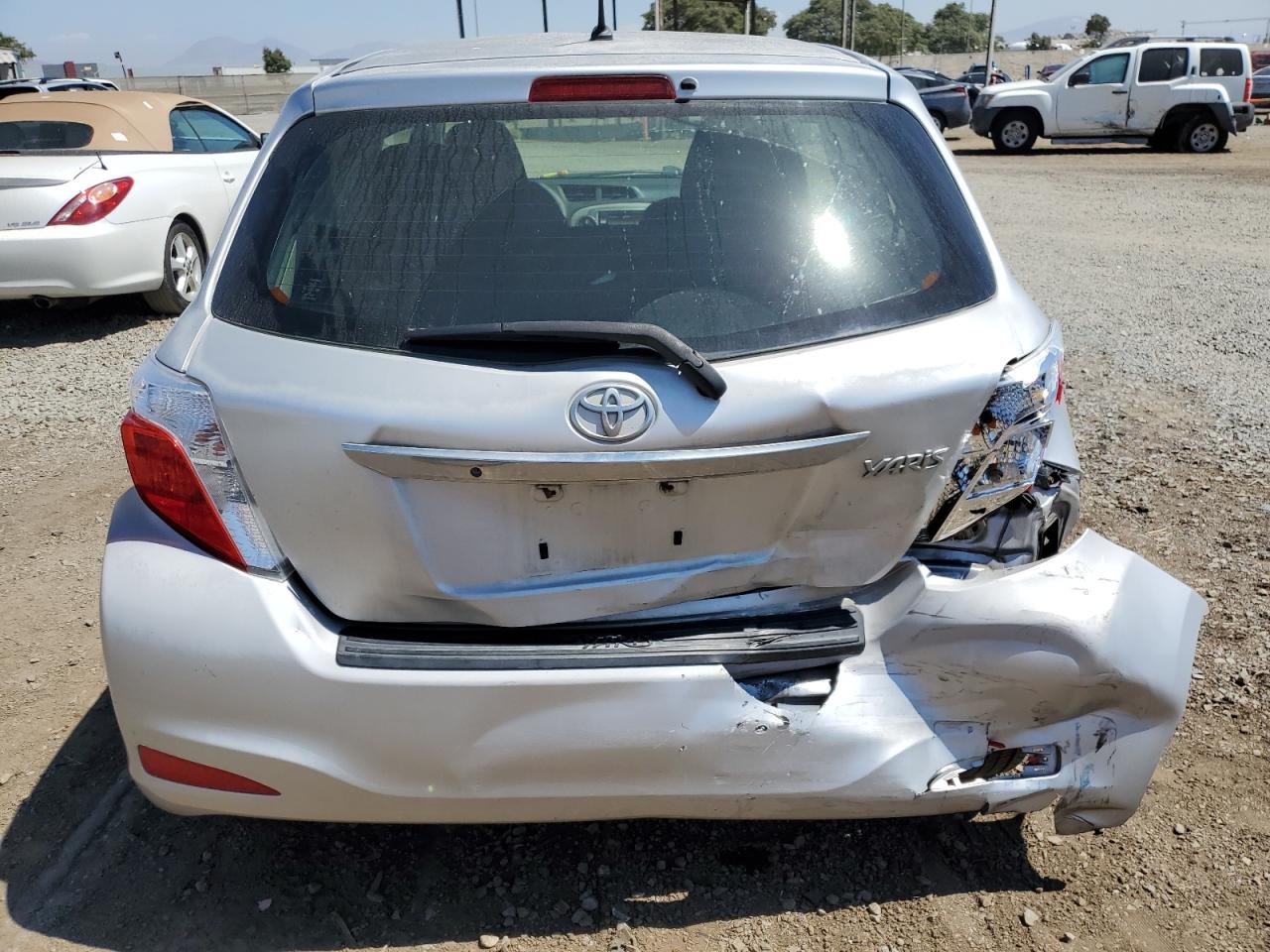 JTDJTUD3XCD534126 2012 Toyota Yaris