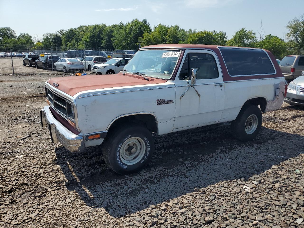 3B4GW12T5HM701083 DODGE RAMCHARGER Photo 1