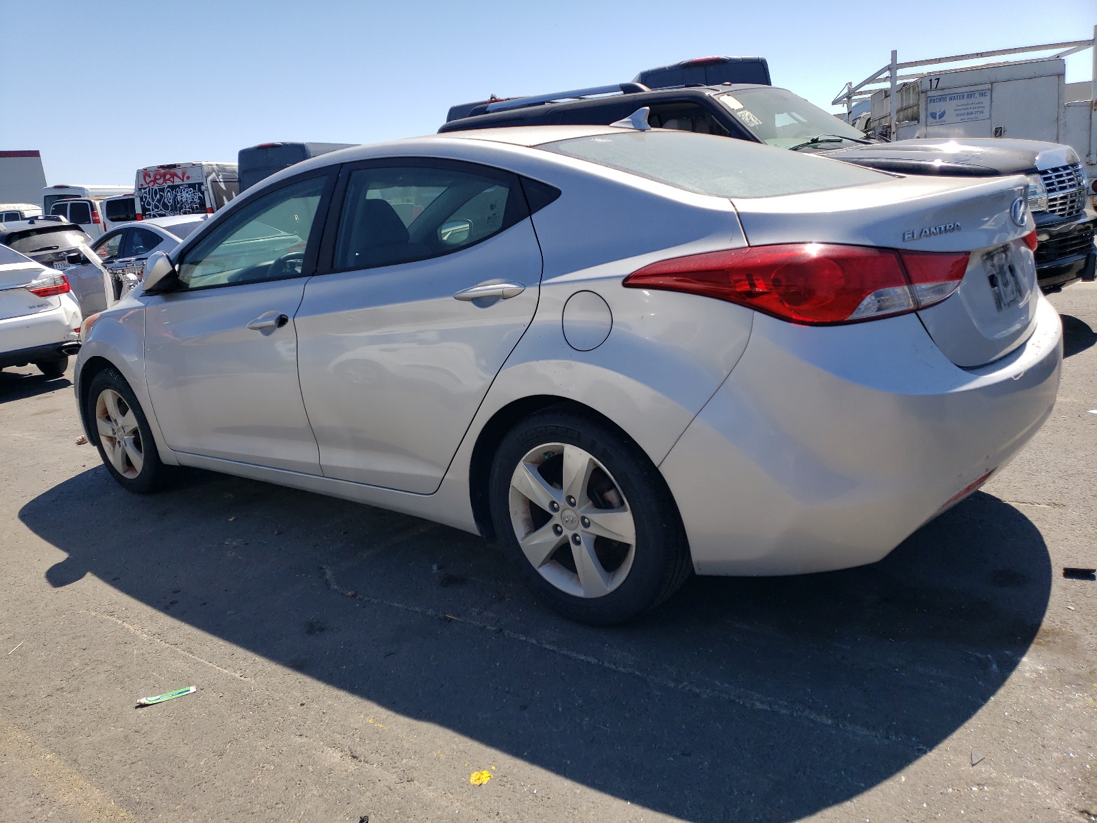 2013 Hyundai Elantra Gls vin: KMHDH4AE4DU698814