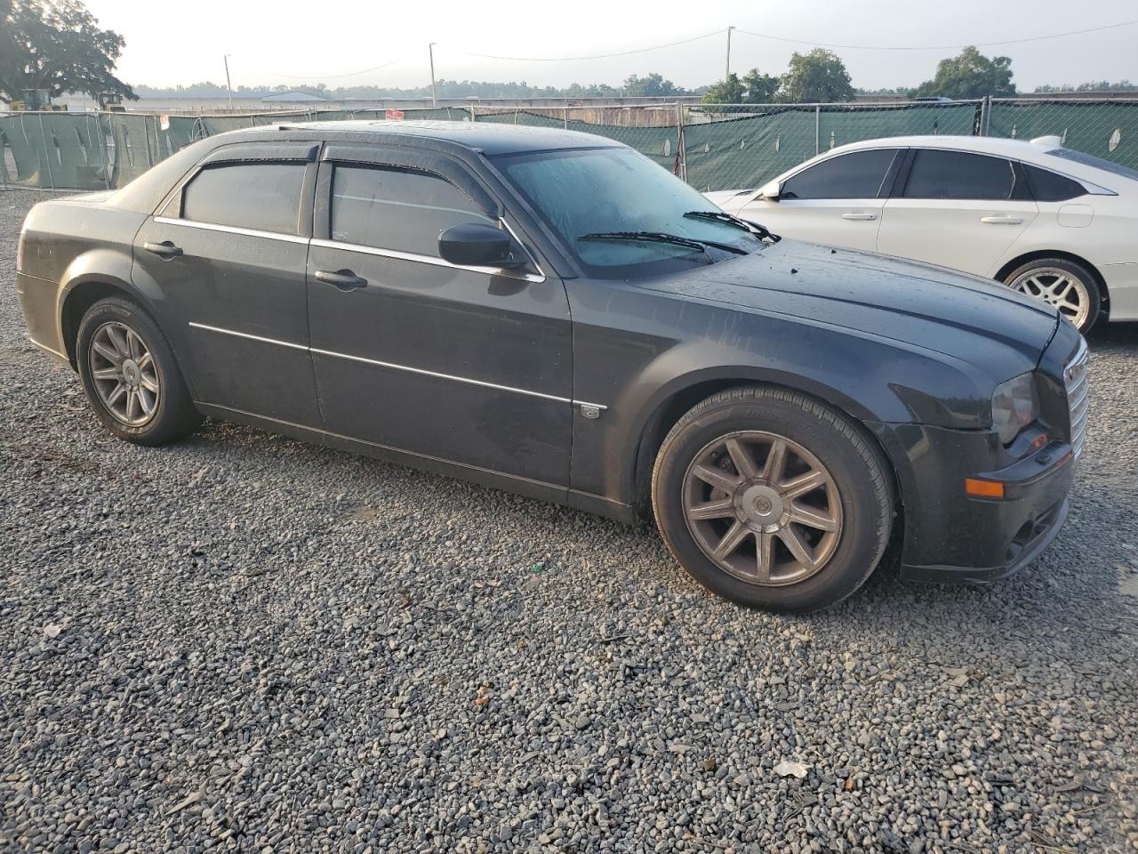 2007 Chrysler 300C Srt-8 VIN: 2C3KA73W87H617817 Lot: 67527654