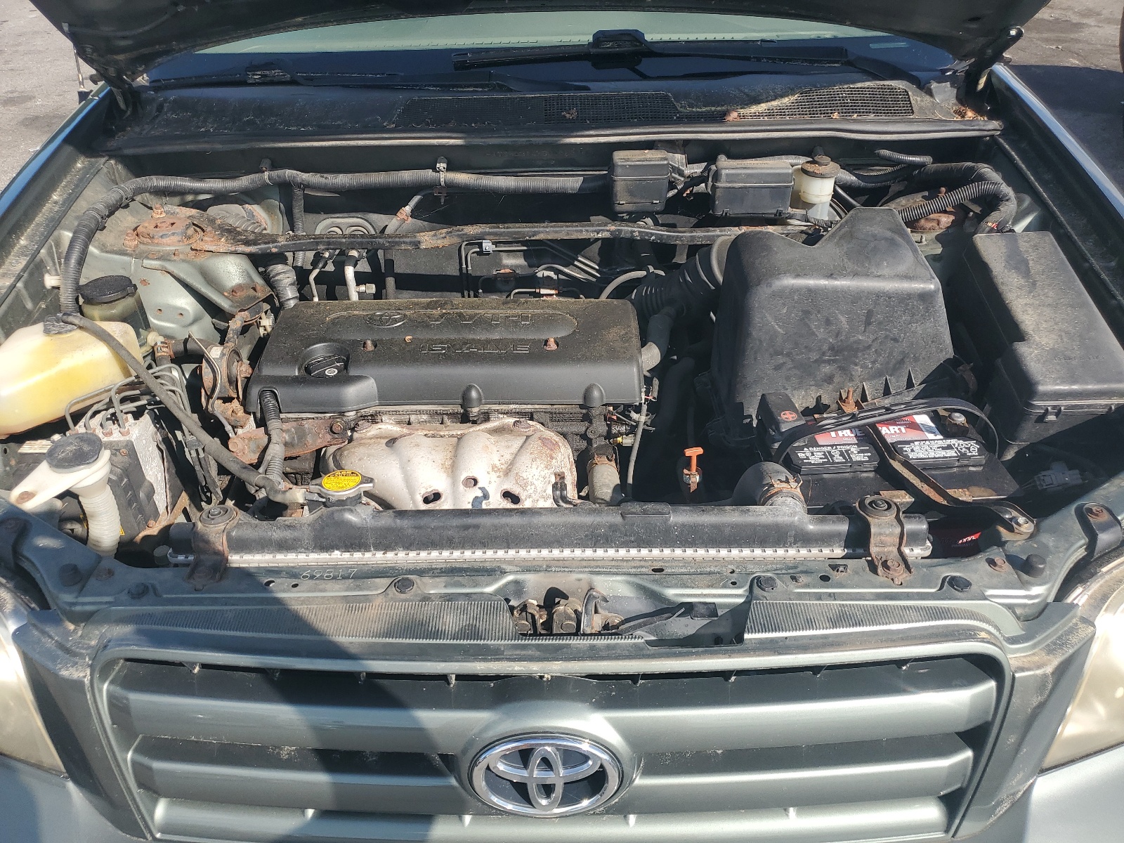 JTEHD21AX50035576 2005 Toyota Highlander