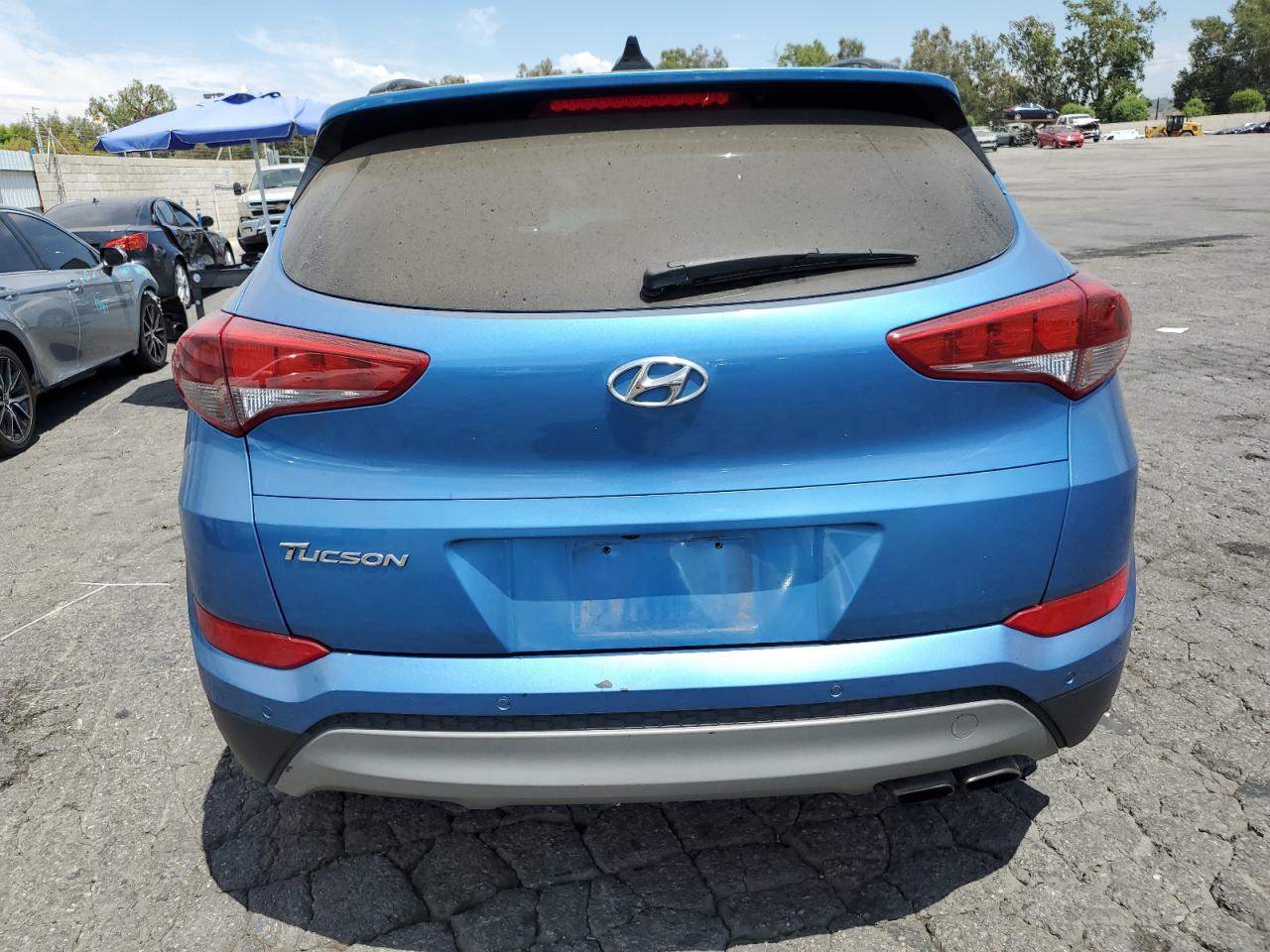 KM8J33A25JU729873 2018 Hyundai Tucson Value