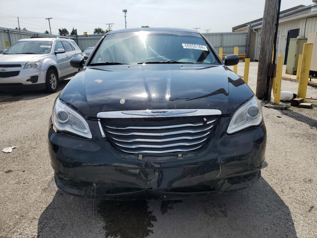 2011 Chrysler 200 - Image 5