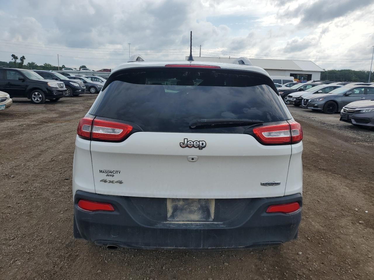 2015 Jeep Cherokee Latitude VIN: 1C4PJMCBXFW557570 Lot: 66374124