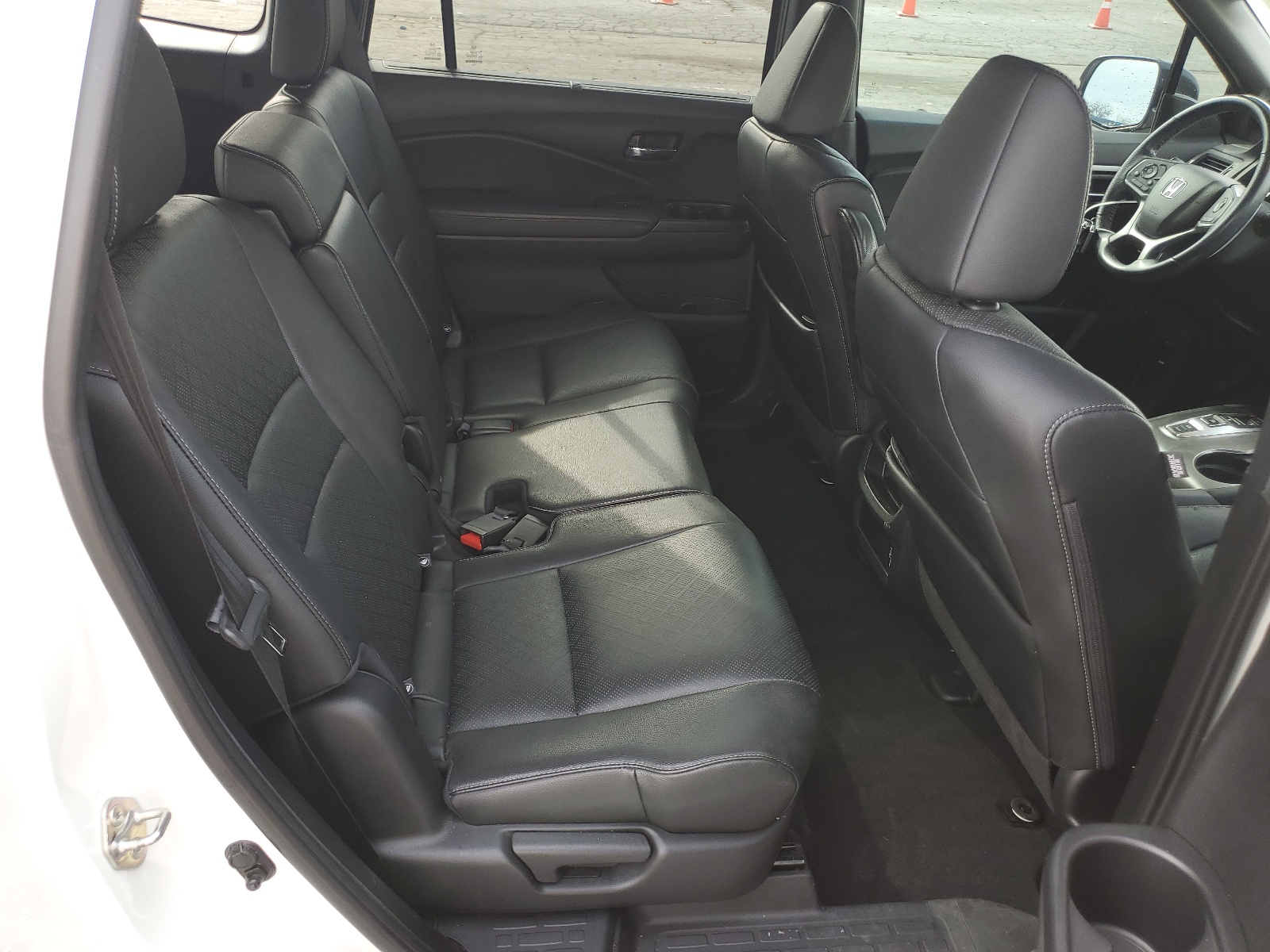 5FNYF8H56KB009547 2019 Honda Passport Exl