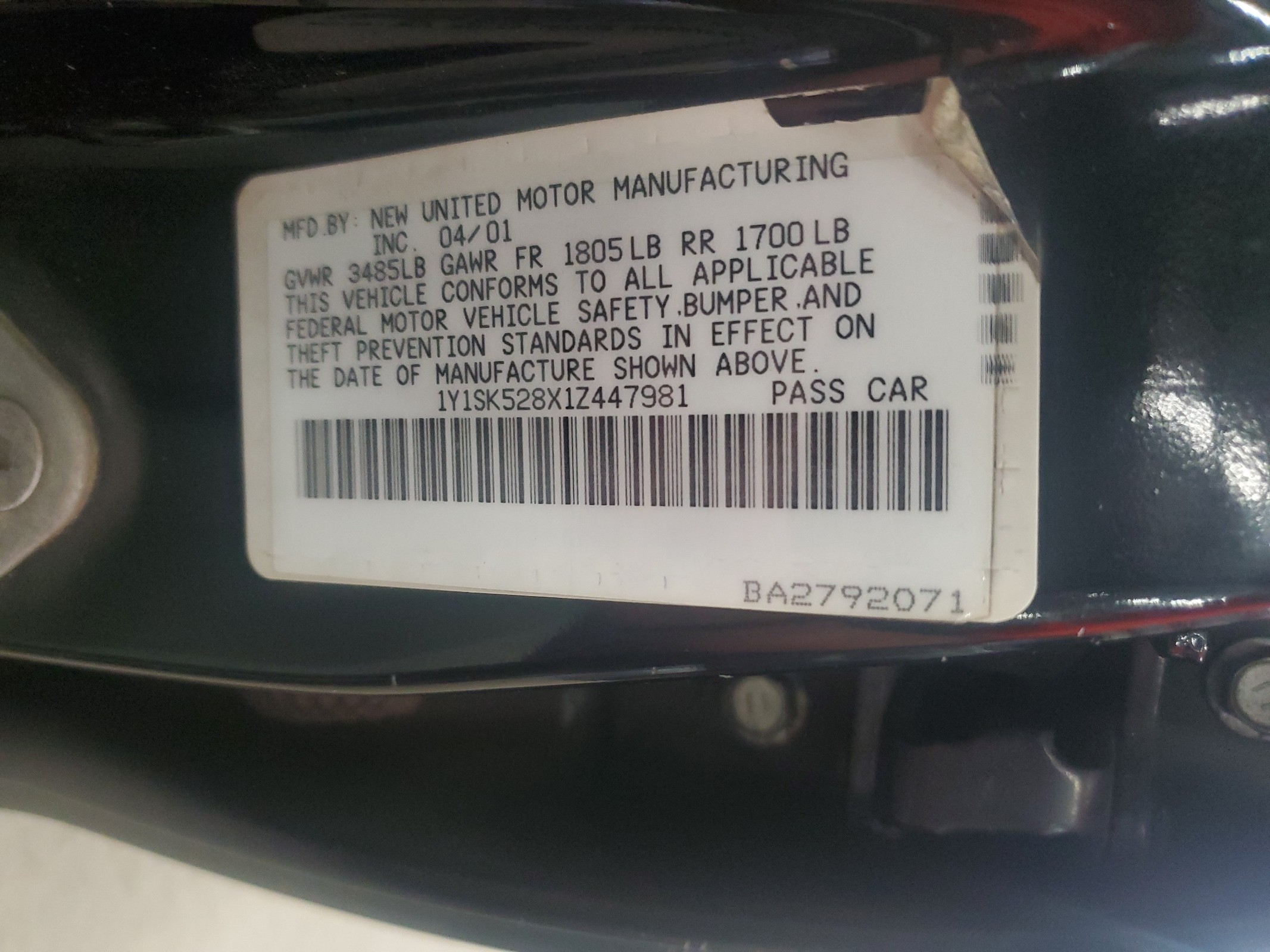 1Y1SK528X1Z447981 2001 Chevrolet Geo Prizm Base