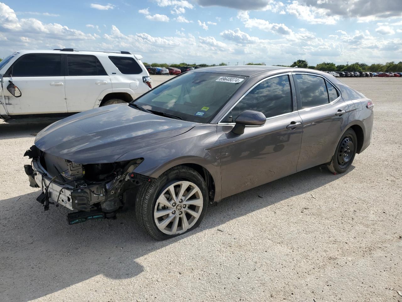 4T1R11AK3RU883264 2024 TOYOTA CAMRY - Image 1