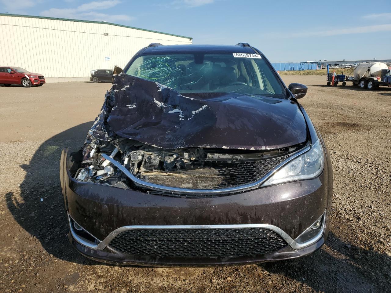 2017 Chrysler Pacifica - Image 5