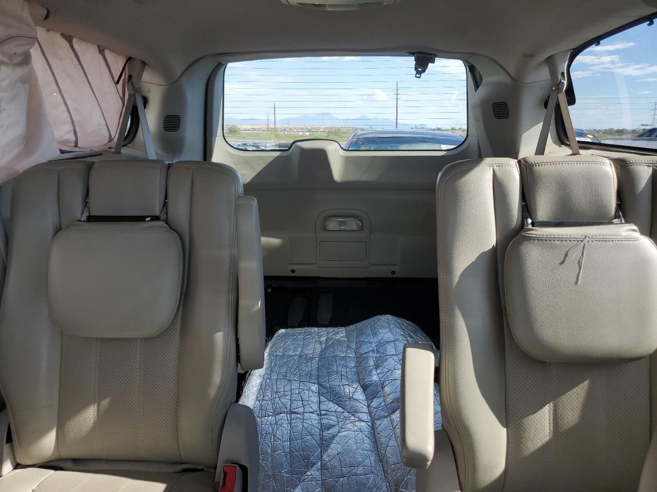 2011 Chrysler Town & Country Touring L VIN: 2A4RR8DG5BR635771 Lot: 66927844