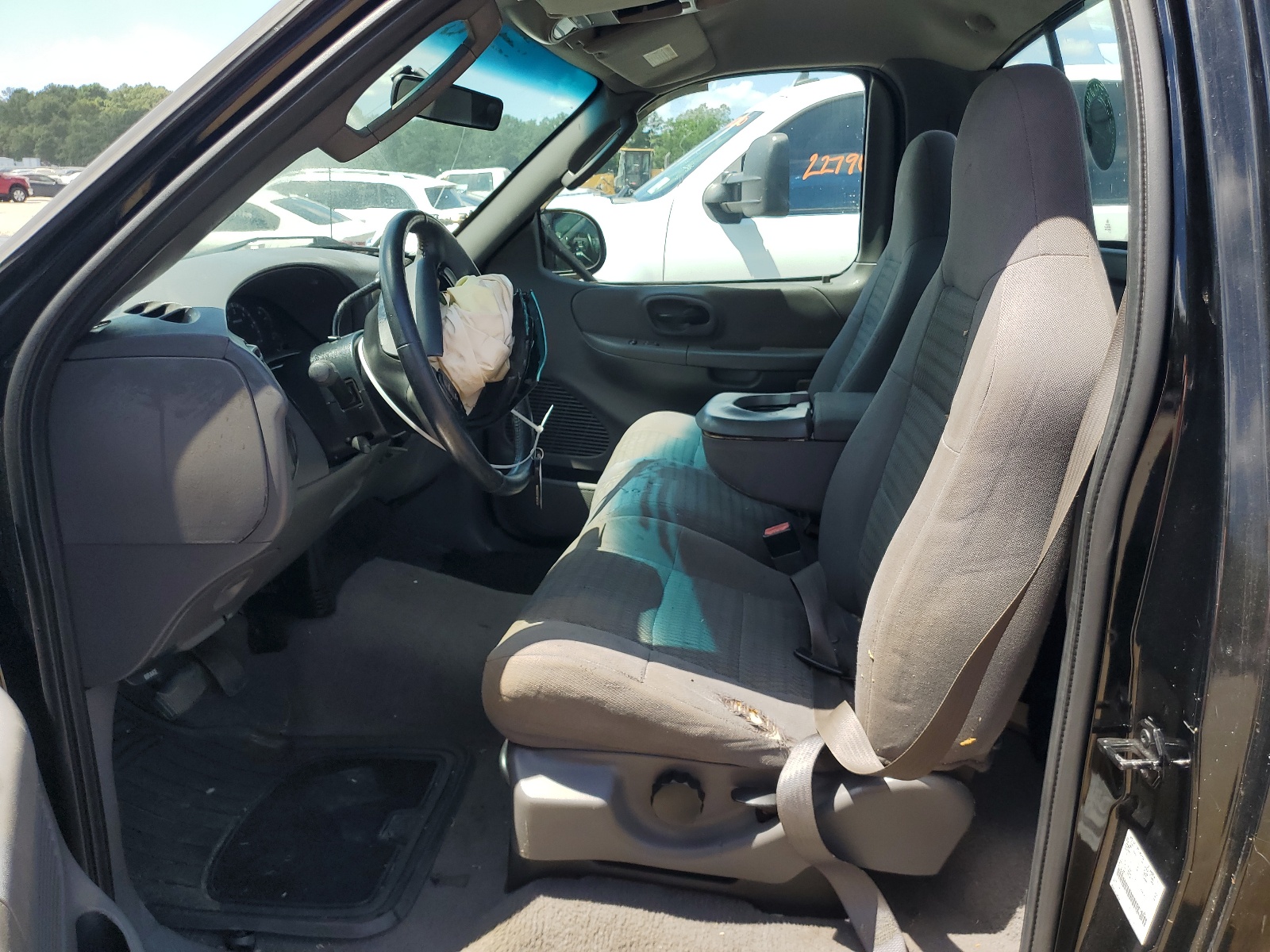 2FTRF07252CA63457 2002 Ford F150