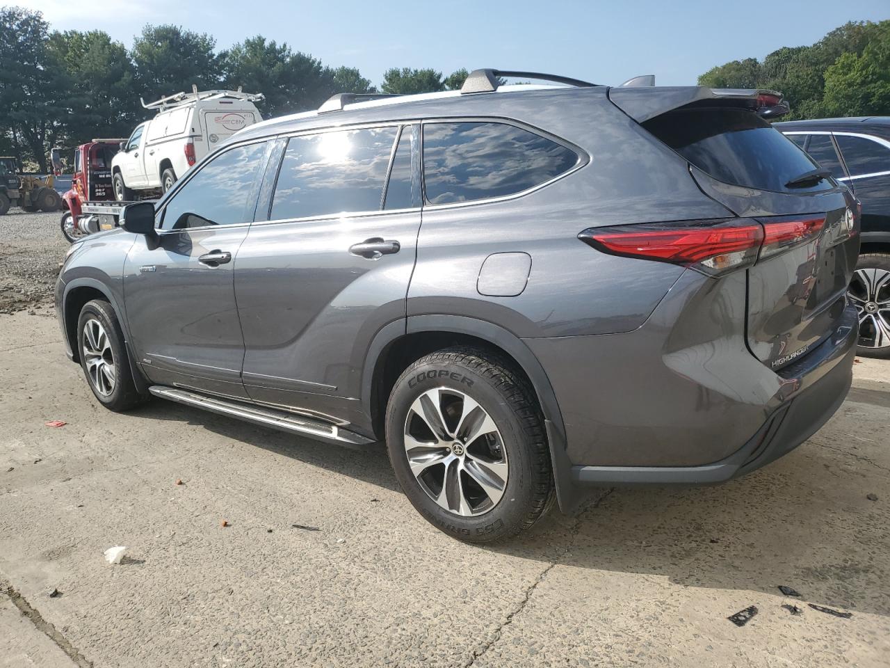 2021 Toyota Highlander Hybrid Xle VIN: 5TDGBRCHXMS522698 Lot: 68580964