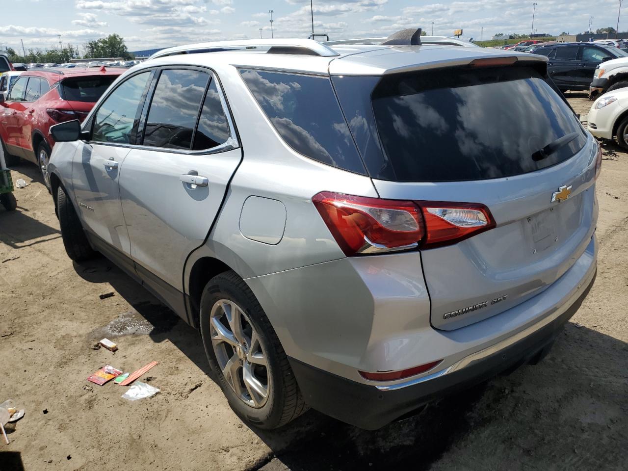 2GNAXTEX2J6169430 2018 CHEVROLET EQUINOX - Image 2