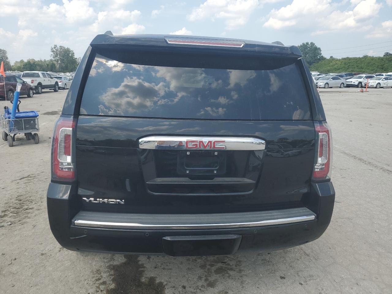 2016 GMC Yukon Denali VIN: 1GKS2CKJ2GR193479 Lot: 69328644