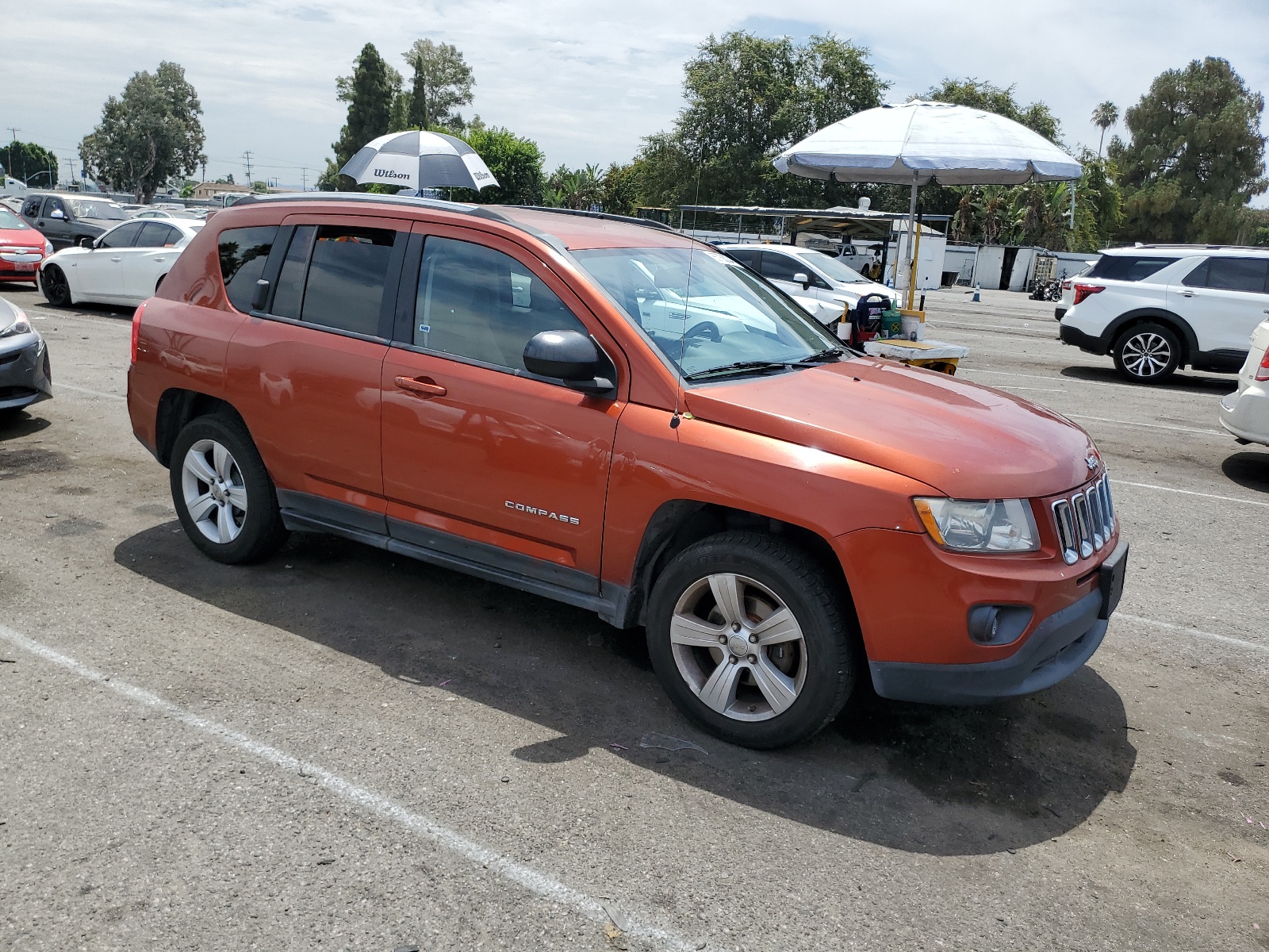 2012 Jeep Compass Latitude vin: 1C4NJCEB4CD688225