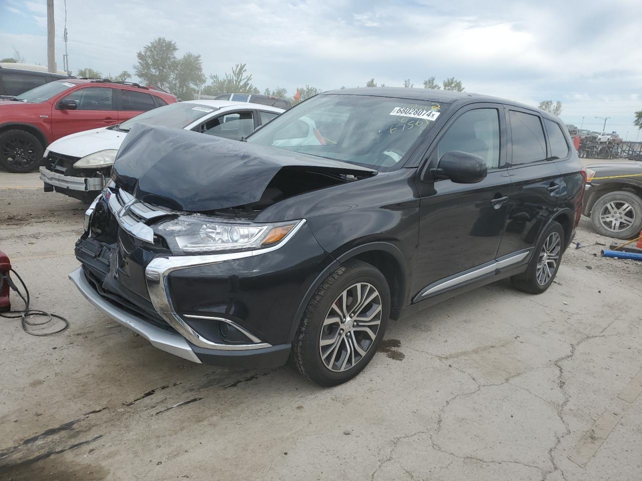 JA4AD2A34JZ067561 2018 MITSUBISHI OUTLANDER - Image 1