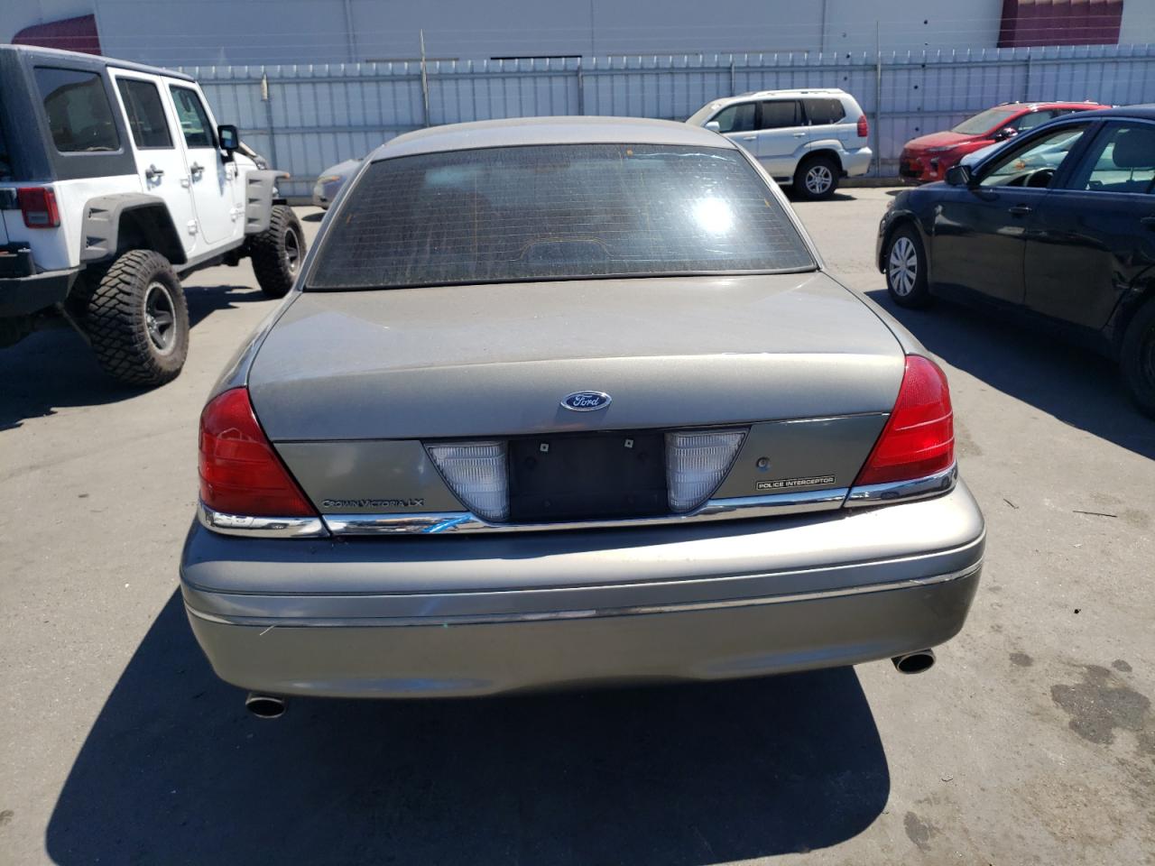 2004 Ford Crown Victoria Lx VIN: 2FAFP74W94X137500 Lot: 67420204