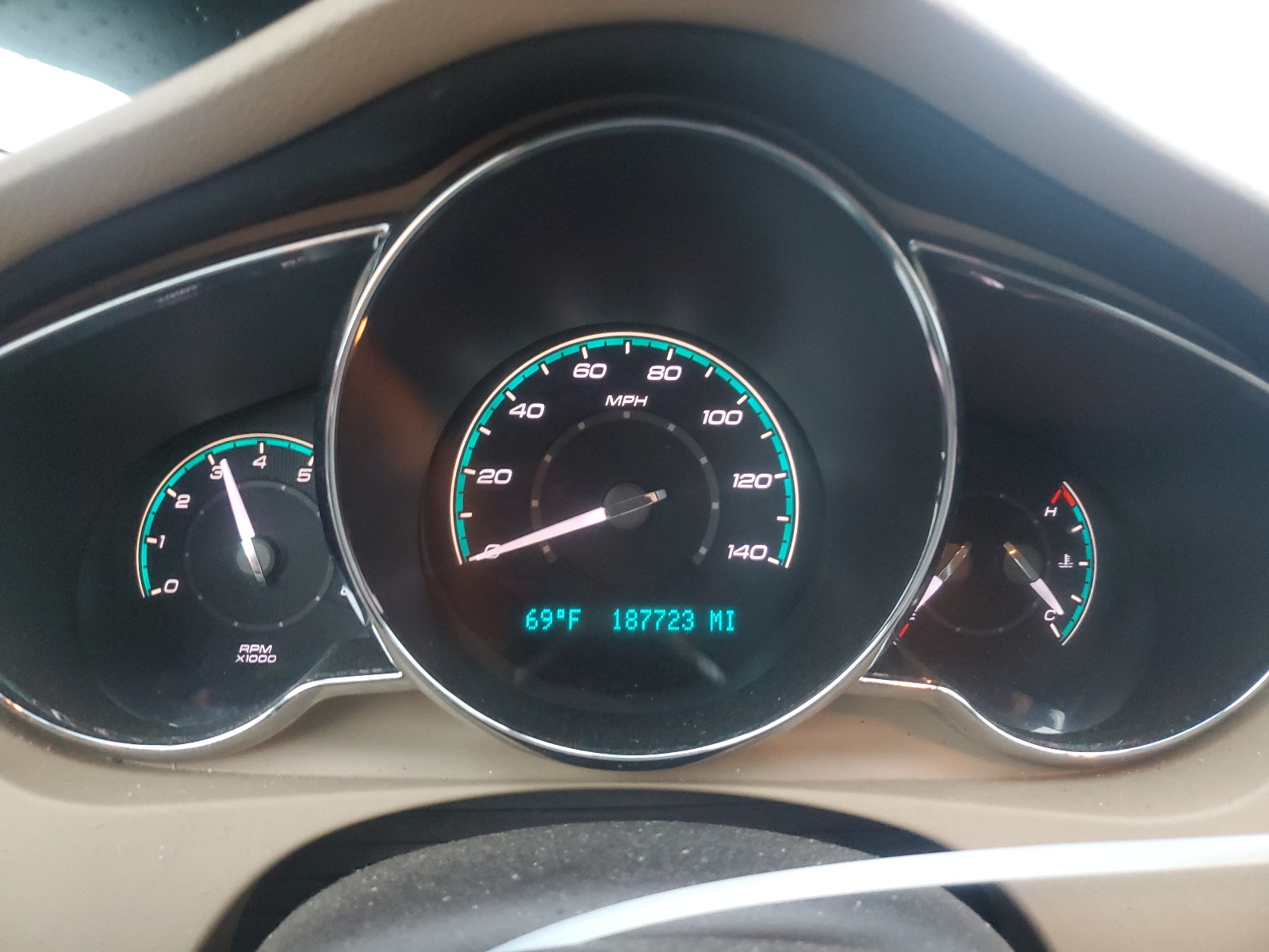 1G1ZC5EB1AF245161 2010 Chevrolet Malibu 1Lt