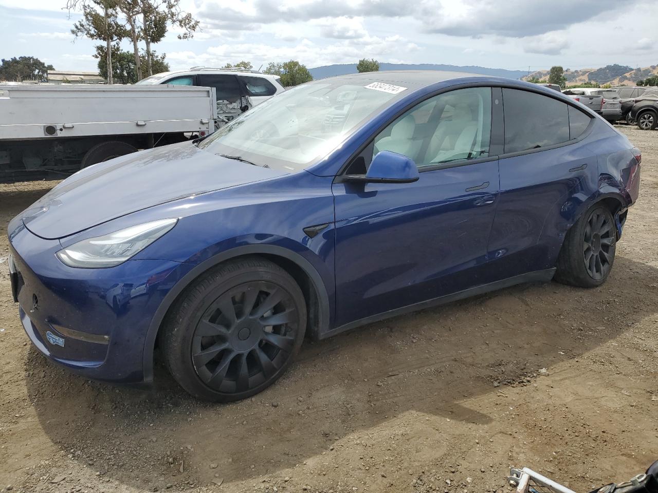 5YJYGAEE7MF205265 2021 TESLA MODEL Y - Image 1