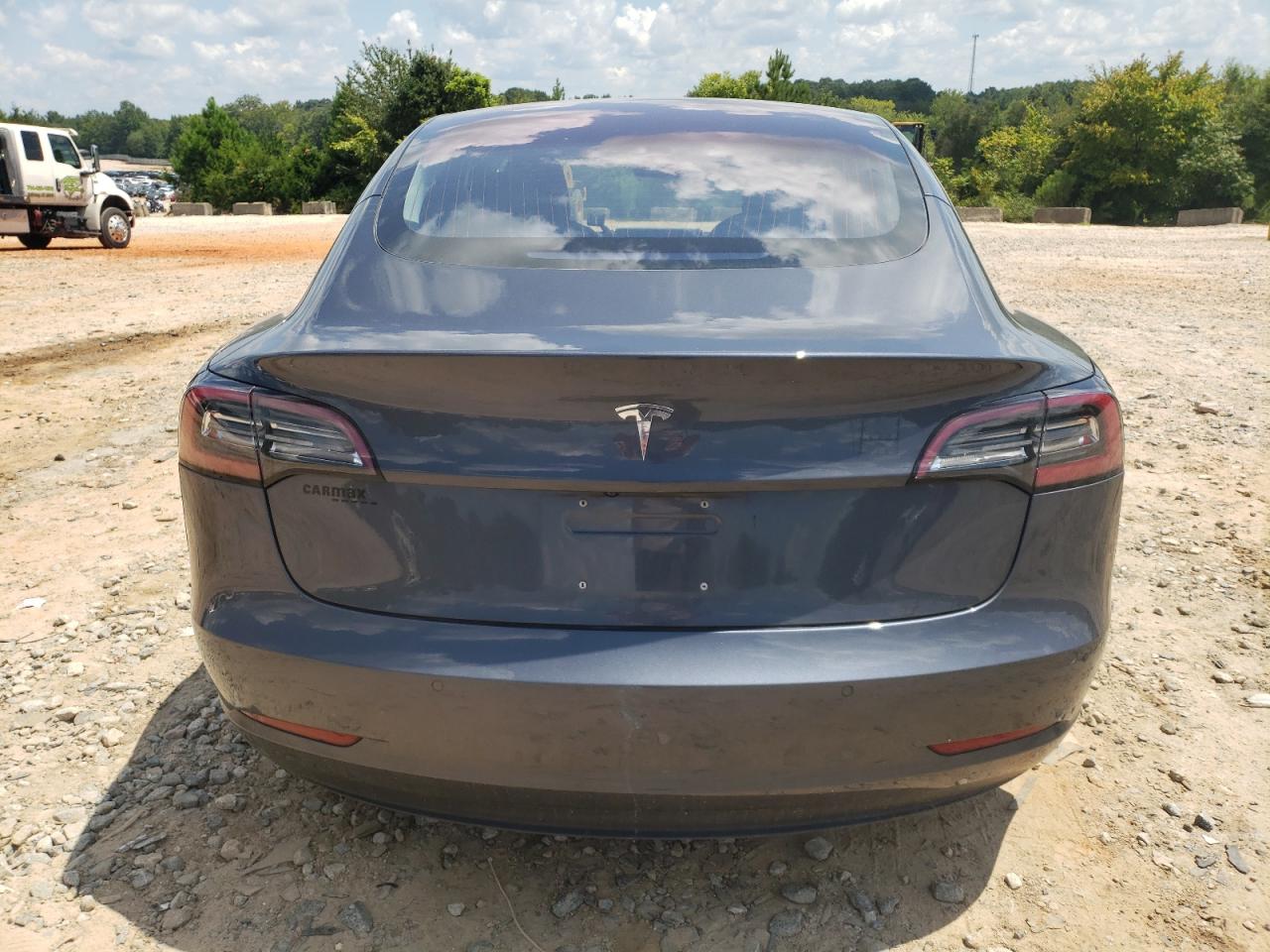 5YJ3E1EAXJF021236 2018 Tesla Model 3