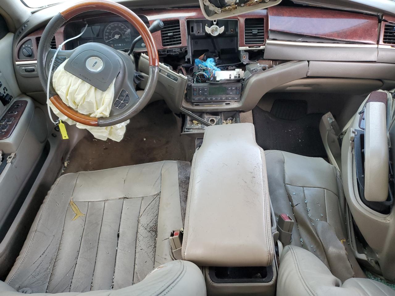 2003 Lincoln Town Car Signature VIN: 1LNHM82W73Y680066 Lot: 89272855