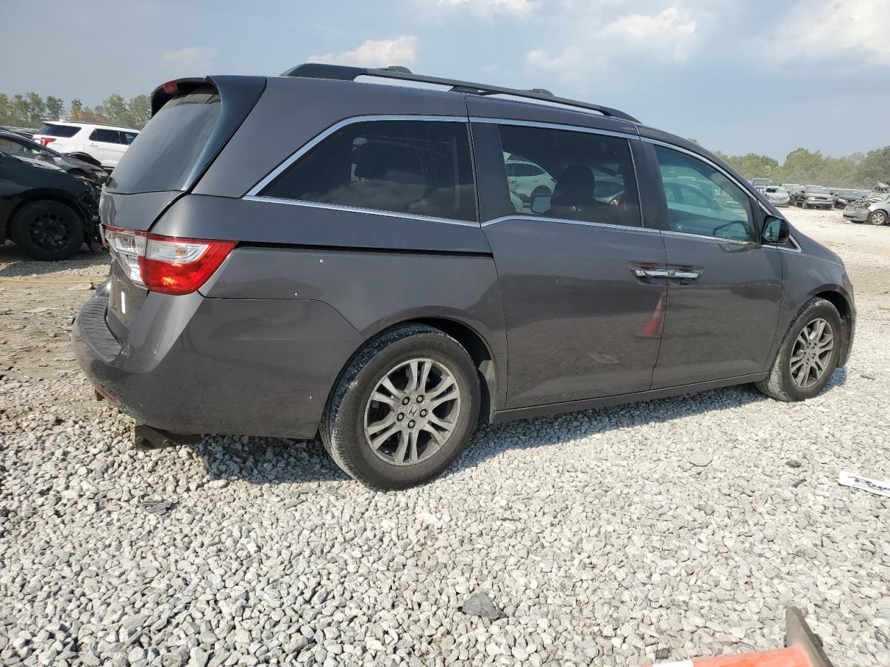 2011 Honda Odyssey - Image 3