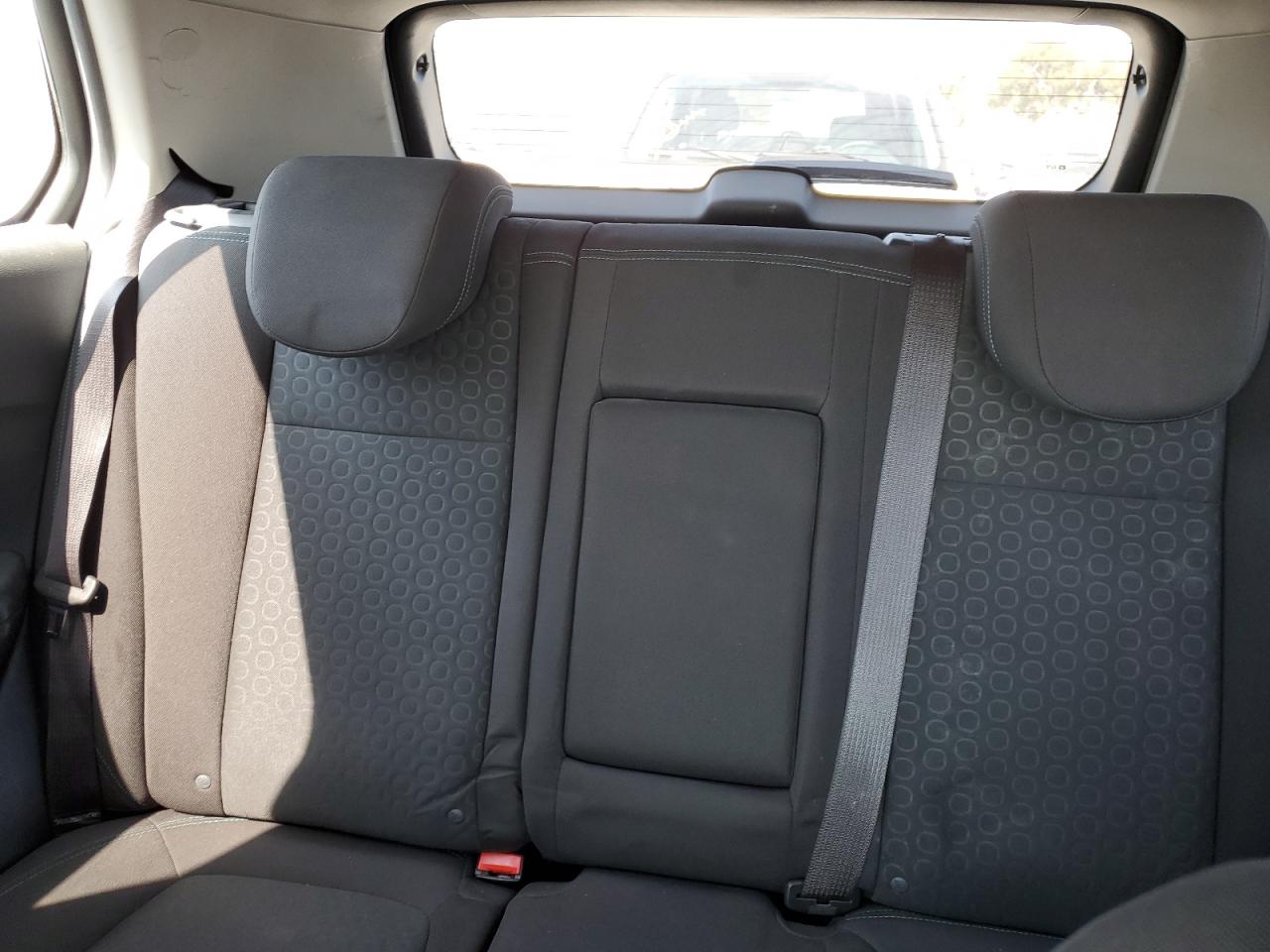 2016 Chevrolet Trax Ls VIN: KL7CJKSB1GB647426 Lot: 66585444