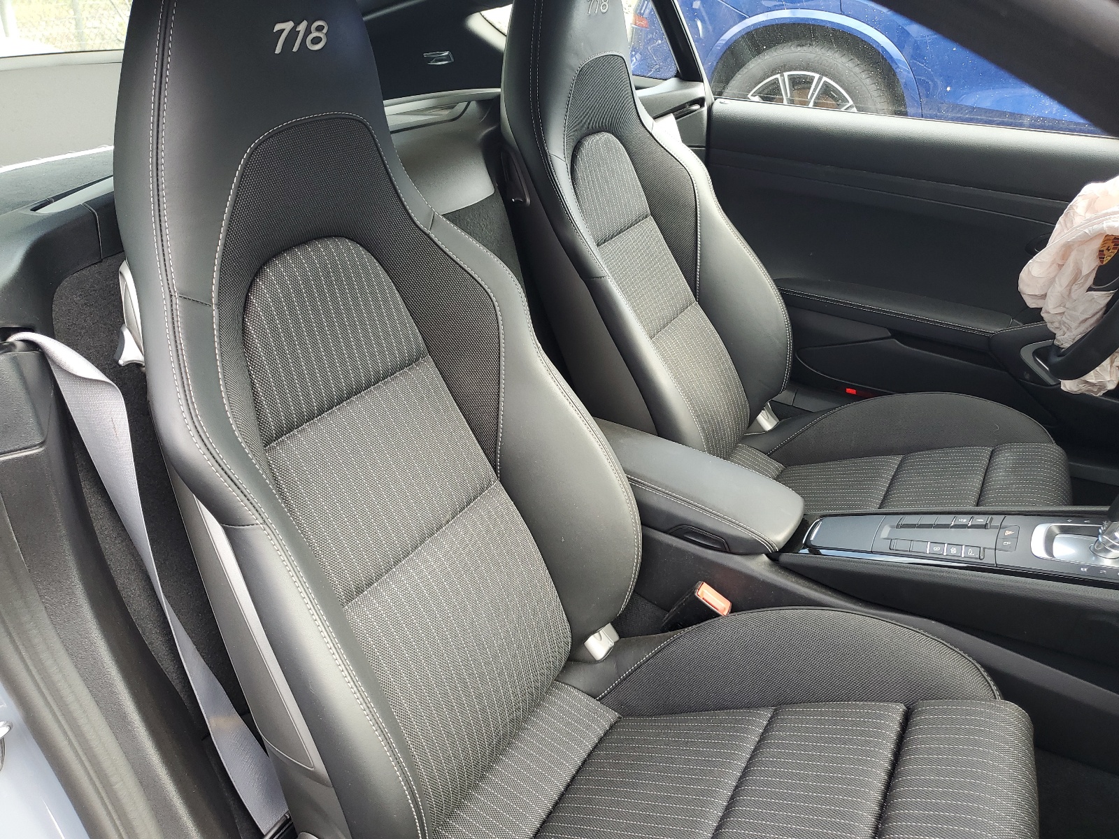 WP0AA2A89PS260011 2023 Porsche Cayman Base