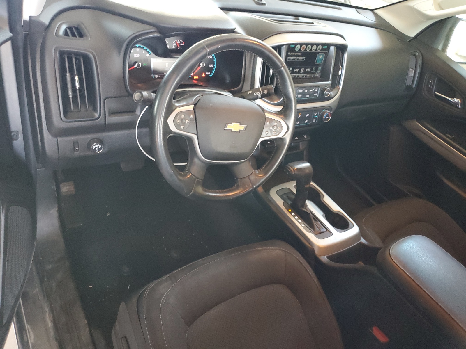 1GCHSCEN3J1110782 2018 Chevrolet Colorado Lt